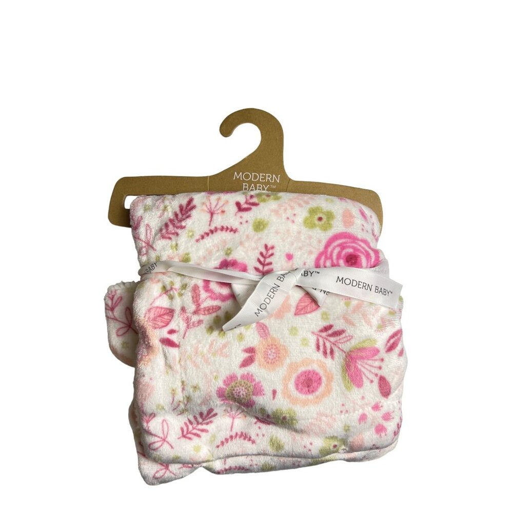 new modern baby blanket bedding floral pink white super soft cozy